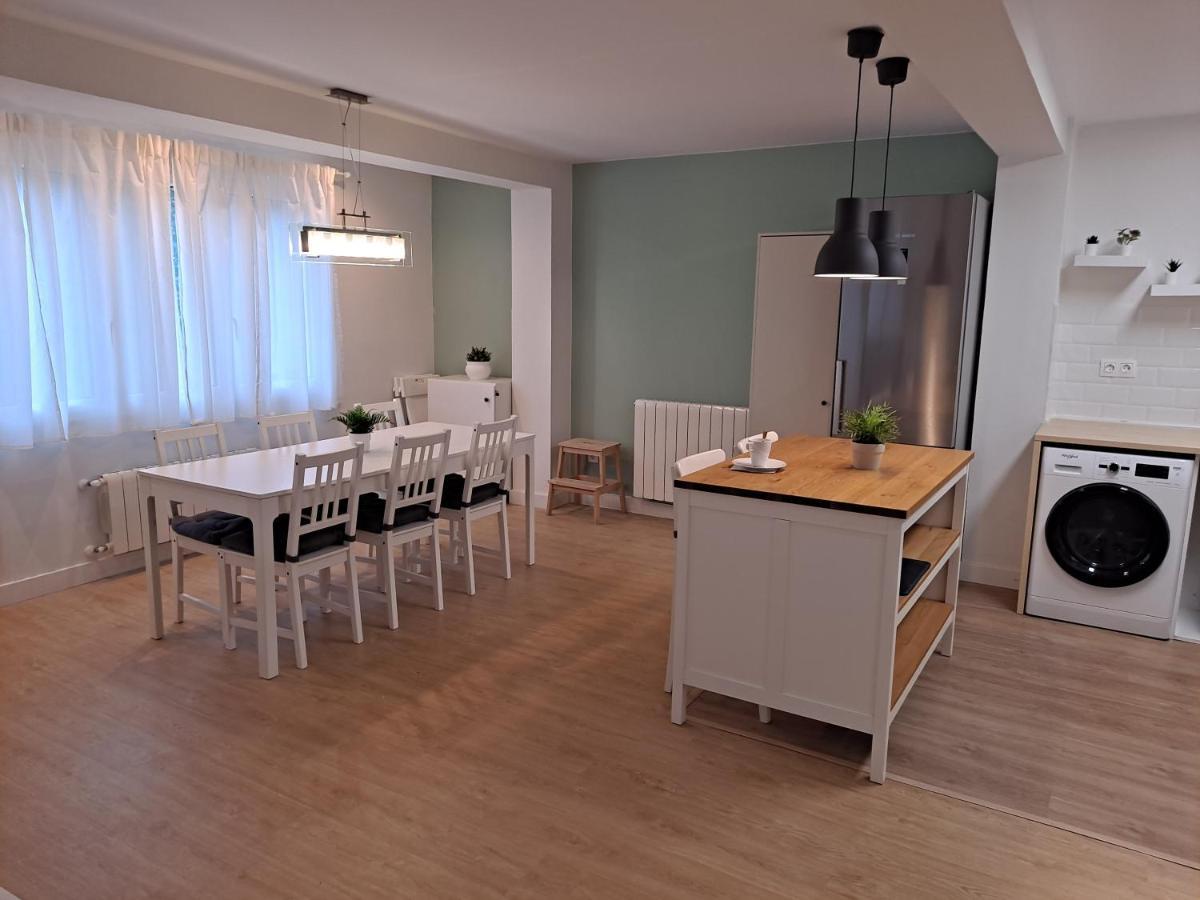 לוגו Vistas Muralla Centrico En Zona Peatonal Wi-Fi Vut Lu 3270 מראה חיצוני תמונה